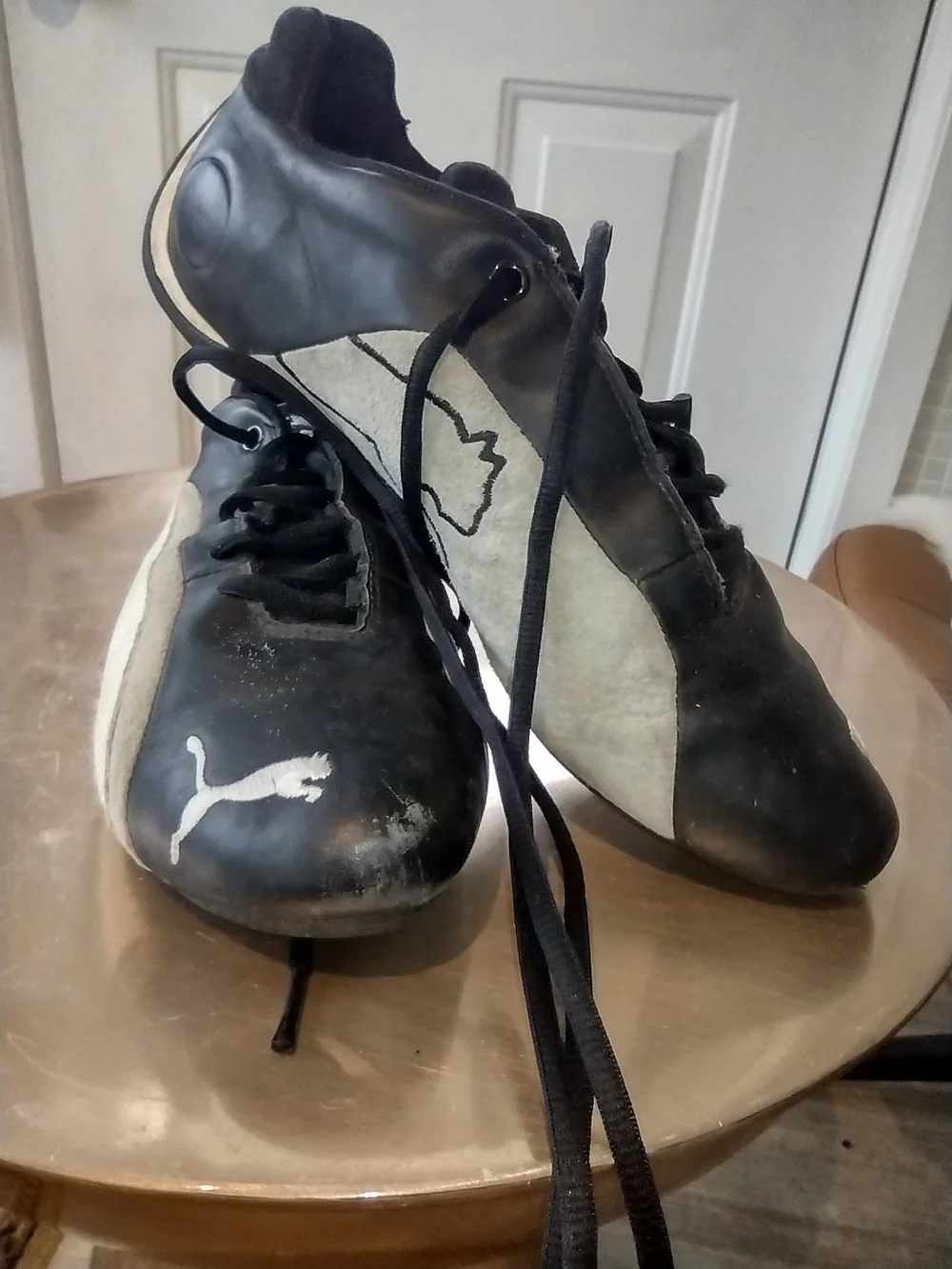 Puma Men’s Black and White Athletic Lace-Up Sneakers
